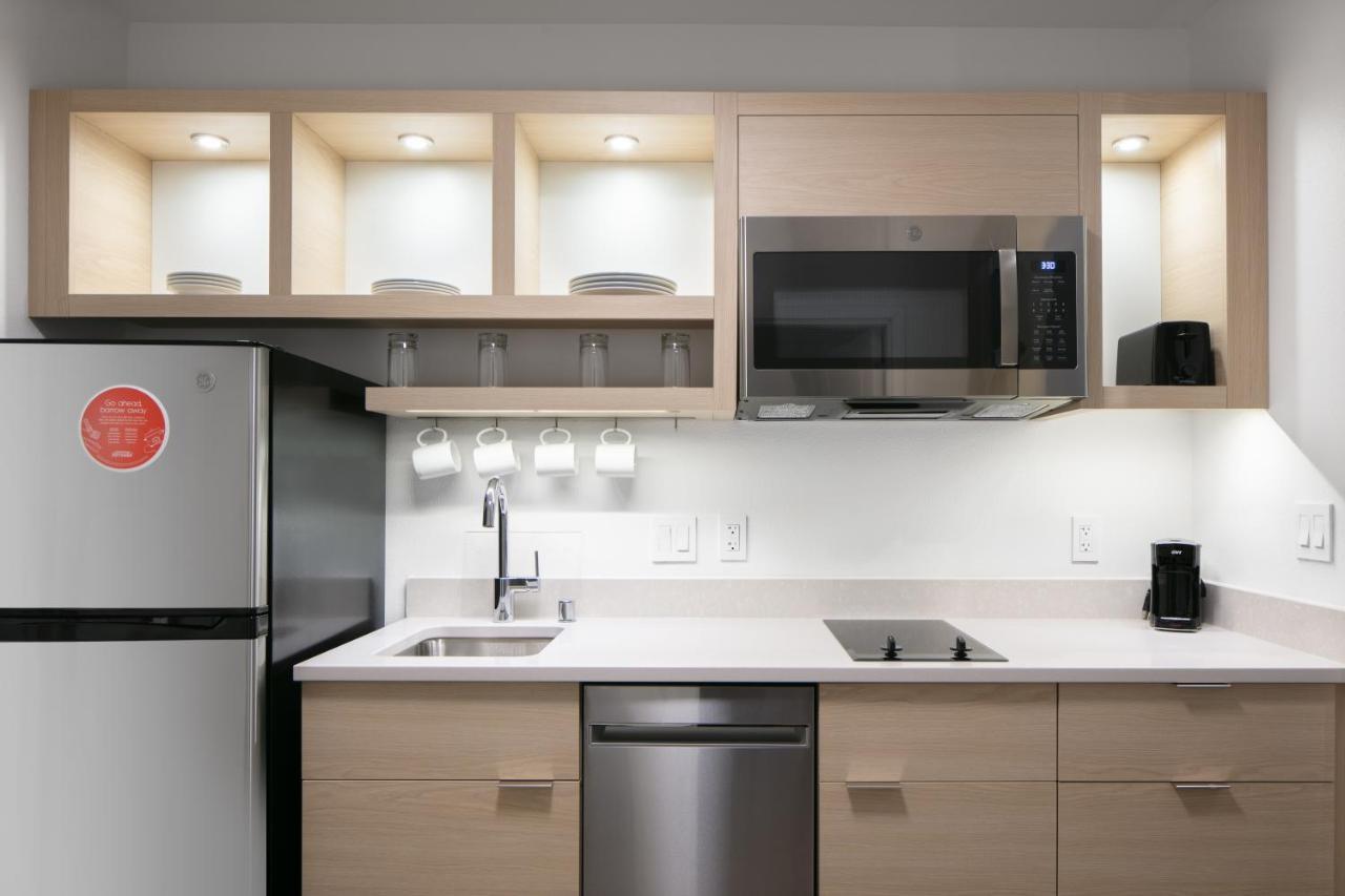 Towneplace Suites By Marriott Oshkosh Dış mekan fotoğraf